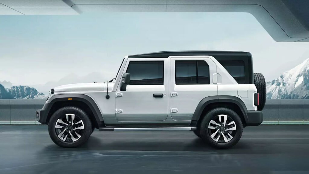 Mahindra Thar ROXX